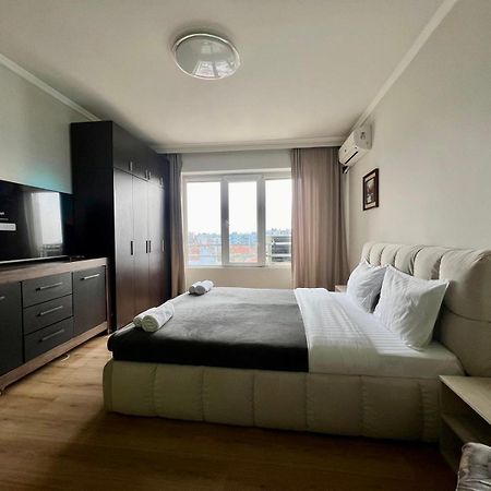 פזרג'יק Amazing View Central 1 Bedroom Apartment מראה חיצוני תמונה